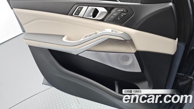 BMW X7 2023 — photo 14
