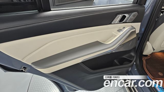 BMW X7 2023 — photo 15