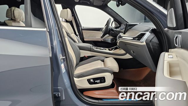 BMW X7 2023 — photo 16