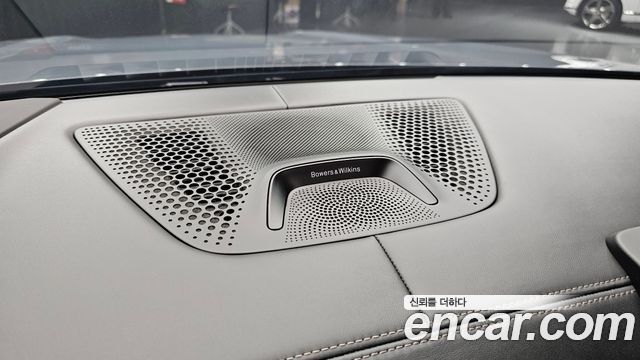 BMW X7 2023 — photo 27