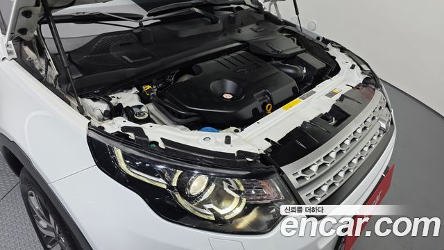 Land Rover Discovery Sport 2018 — photo 6