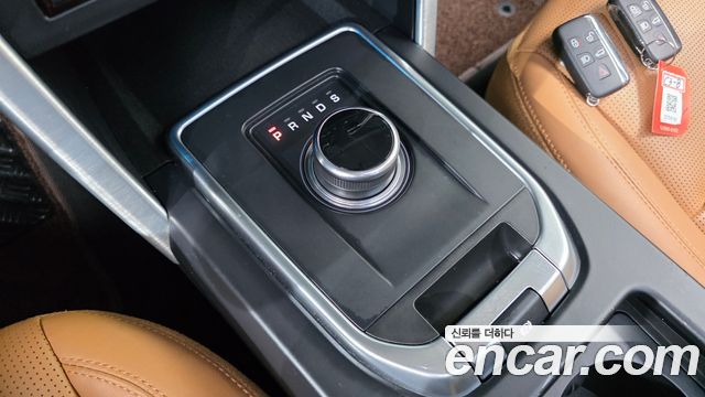Land Rover Discovery Sport 2018 — photo 12