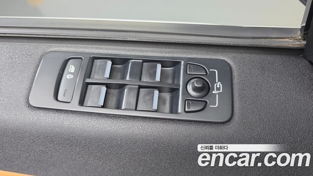 Land Rover Discovery Sport 2018 — photo 19