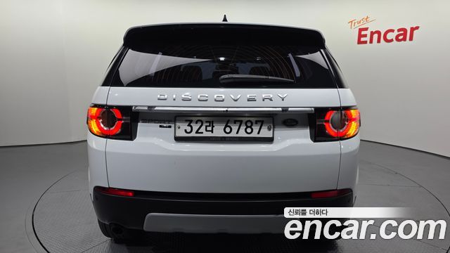 Land Rover Discovery Sport 2018 — photo 20