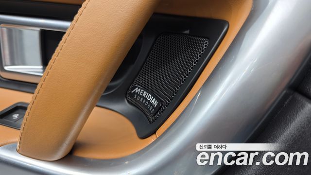 Land Rover Discovery Sport 2018 — photo 21