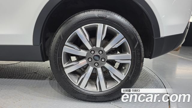 Land Rover Discovery Sport 2018 — photo 7