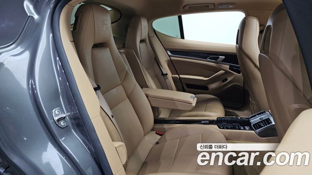 Porsche Panamera 2016 — photo 12