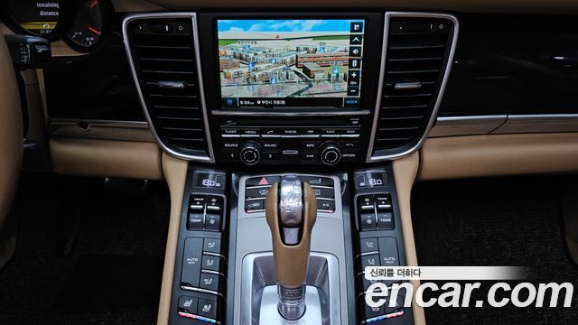 Porsche Panamera 2016 — photo 15