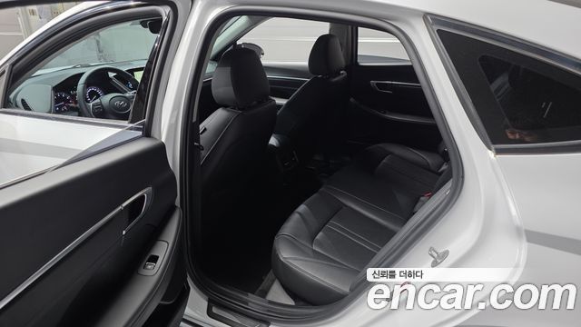 Hyundai Sonata 2023 — photo 18