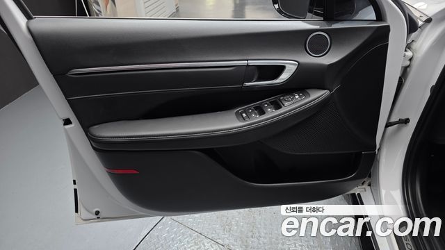 Hyundai Sonata 2023 — photo 14
