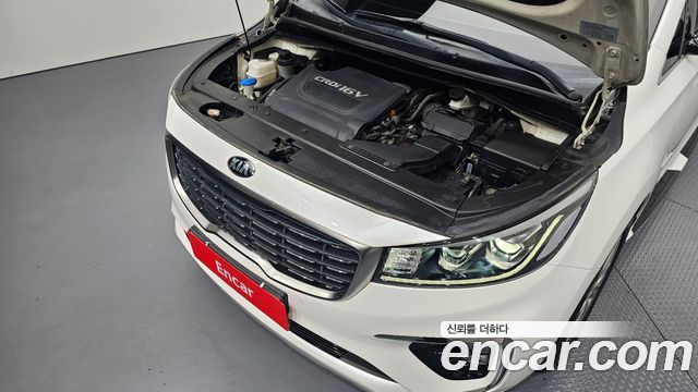 Kia Canival 2017 — photo 6