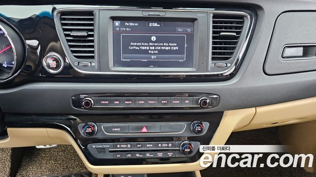 Kia Canival 2017 — photo 14