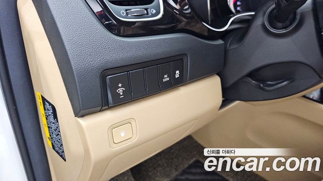 Kia Canival 2017 — photo 16