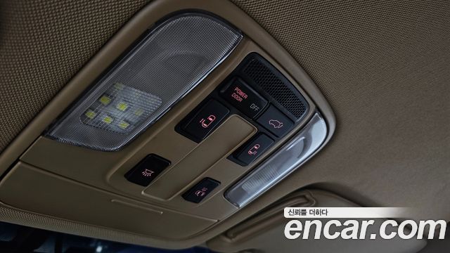 Kia Canival 2017 — photo 17