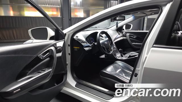 Hyundai Grandeur 2014 — photo 10