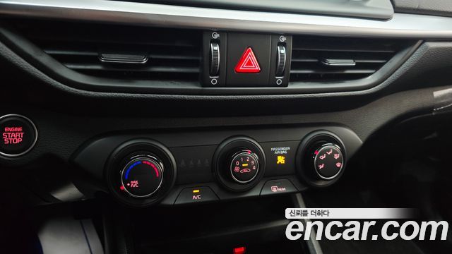 Kia K3 2023 — photo 31