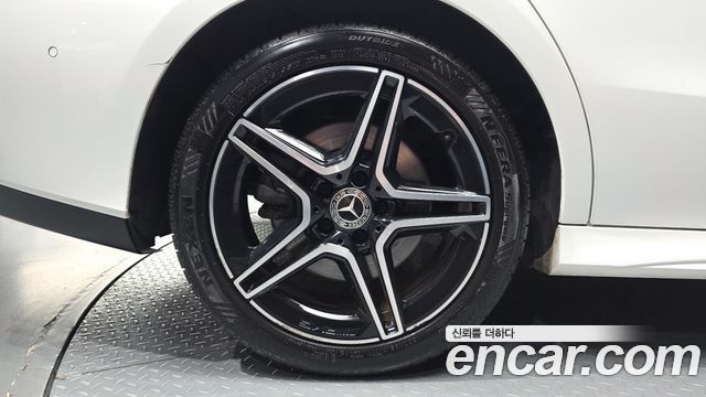 Mercedes-Benz CLA-Class 2020 — photo 5