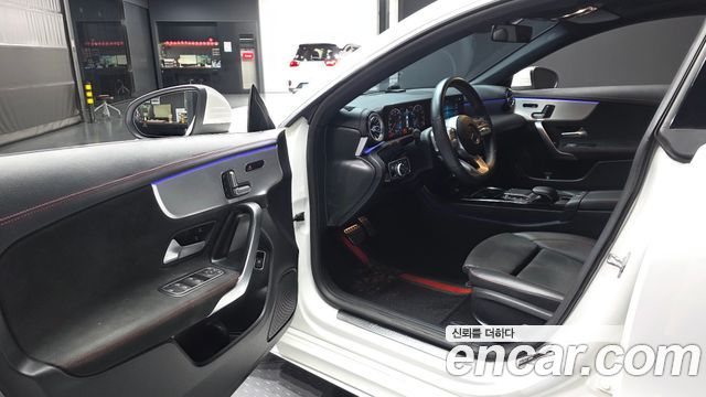 Mercedes-Benz CLA-Class 2020 — photo 13