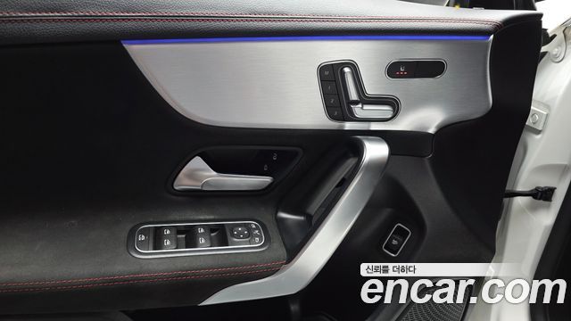 Mercedes-Benz CLA-Class 2020 — photo 28