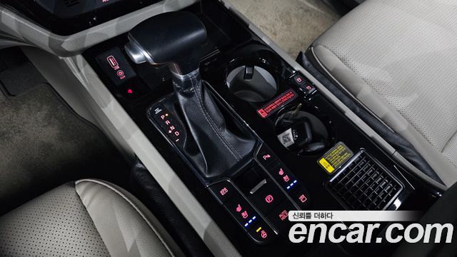 Kia Canival 2020 — photo 12