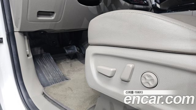 Kia Canival 2020 — photo 22