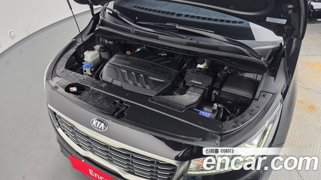 Kia Canival 2020 — photo 6