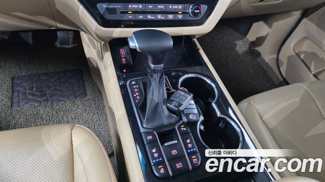 Kia Canival 2020 — photo 9