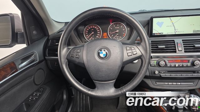 BMW X5 2011 — photo 14