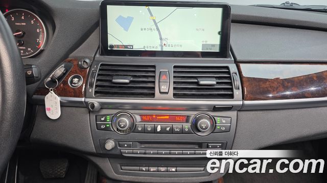 BMW X5 2011 — photo 15