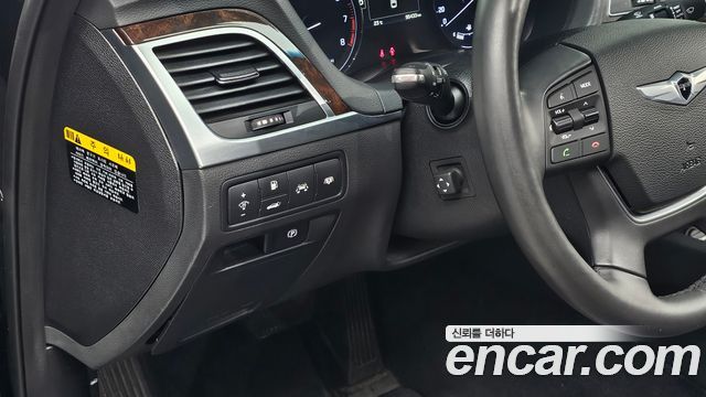 Hyundai Genesis 2016 — photo 21