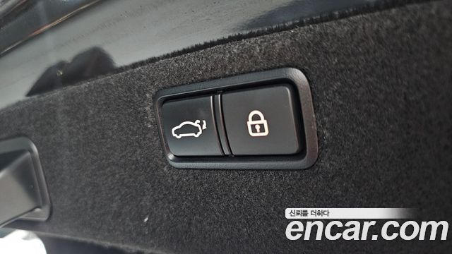 Hyundai Genesis 2016 — photo 24