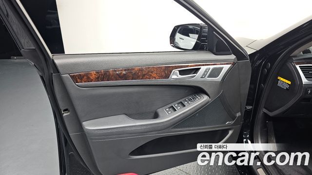 Hyundai Genesis 2016 — photo 14