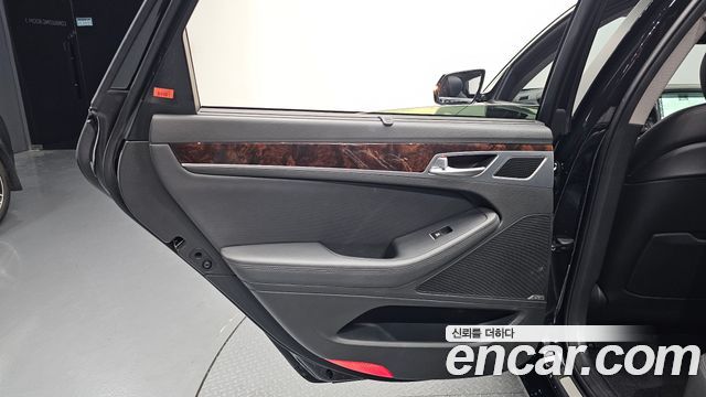 Hyundai Genesis 2016 — photo 15