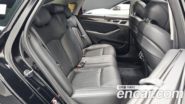 Hyundai Genesis 2016 — photo 27