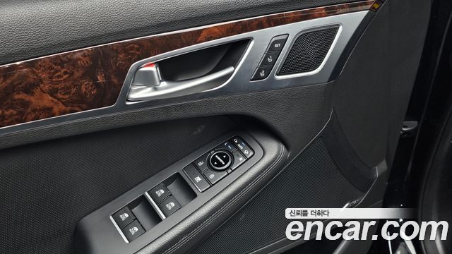 Hyundai Genesis 2016 — photo 30