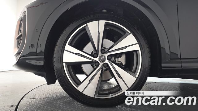 Audi Q5 2025 — photo 5