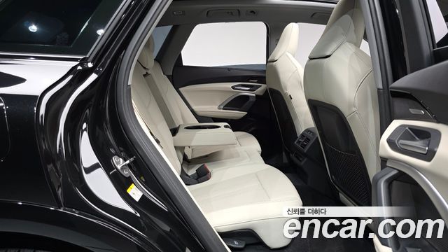 Audi Q5 2025 — photo 17