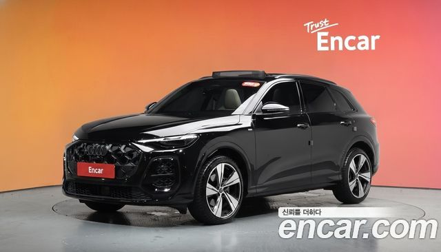 Audi Q5 2025 — photo 1