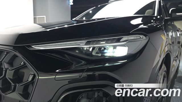 Audi Q5 2025 — photo 8