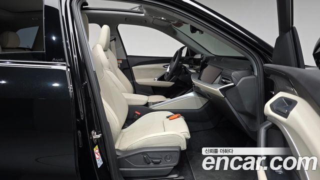Audi Q5 2025 — photo 16
