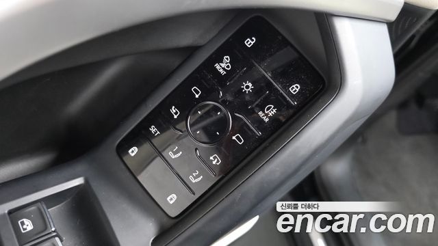 Audi Q5 2025 — photo 30