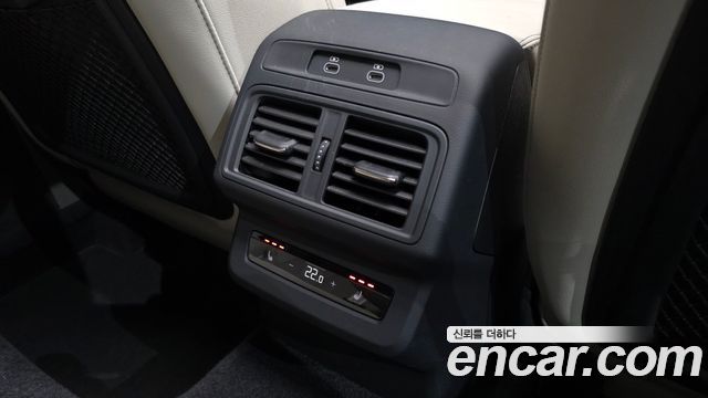 Audi Q5 2025 — photo 32