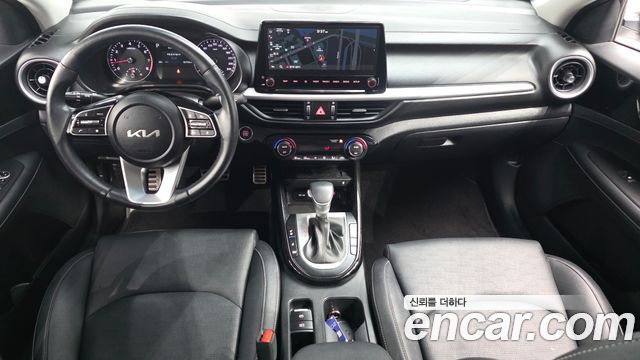 Kia K3 2023 — photo 7