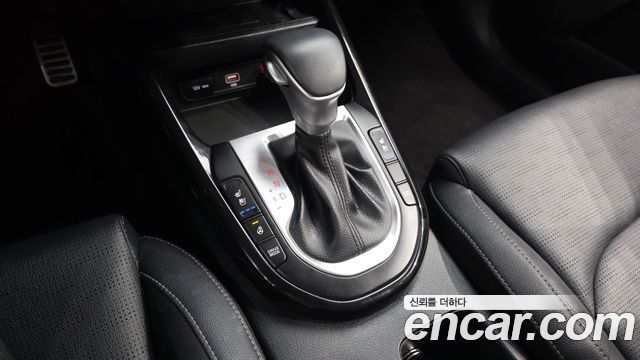 Kia K3 2023 — photo 9