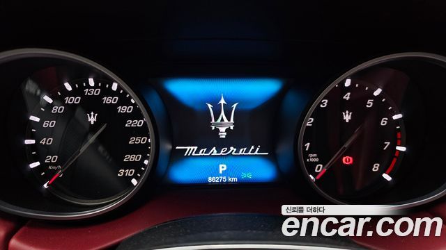 Maserati Levante 2017 — photo 11