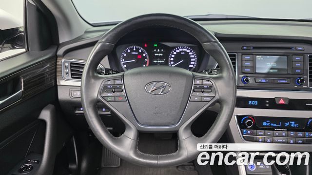 Hyundai Sonata 2015 — photo 19