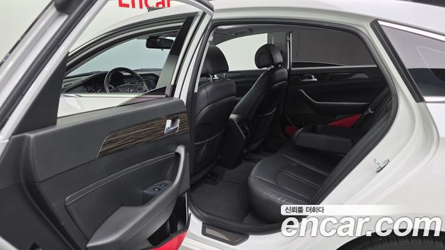 Hyundai Sonata 2015 — photo 23
