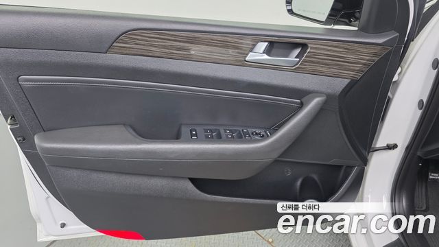 Hyundai Sonata 2015 — photo 14