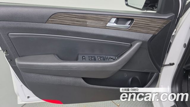 Hyundai Sonata 2015 — photo 29
