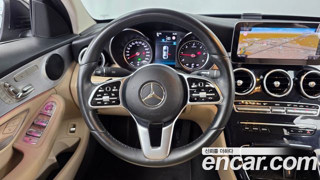 Mercedes-Benz C-Class 2020 — photo 19